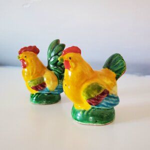 Vintage Rooster & Hen Salt & Pepper Shakers
